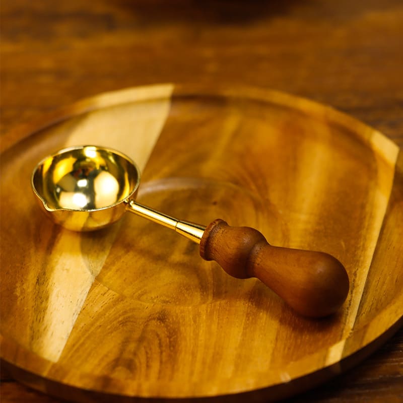 Retro Beech Wood Wax Melter Set