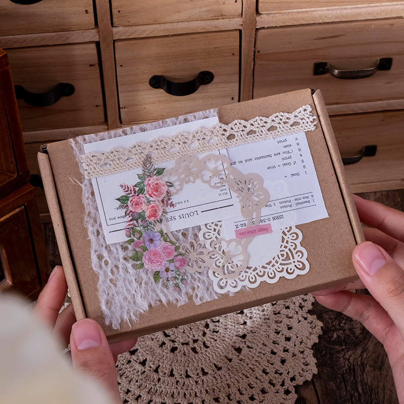 Black and White Lace Border