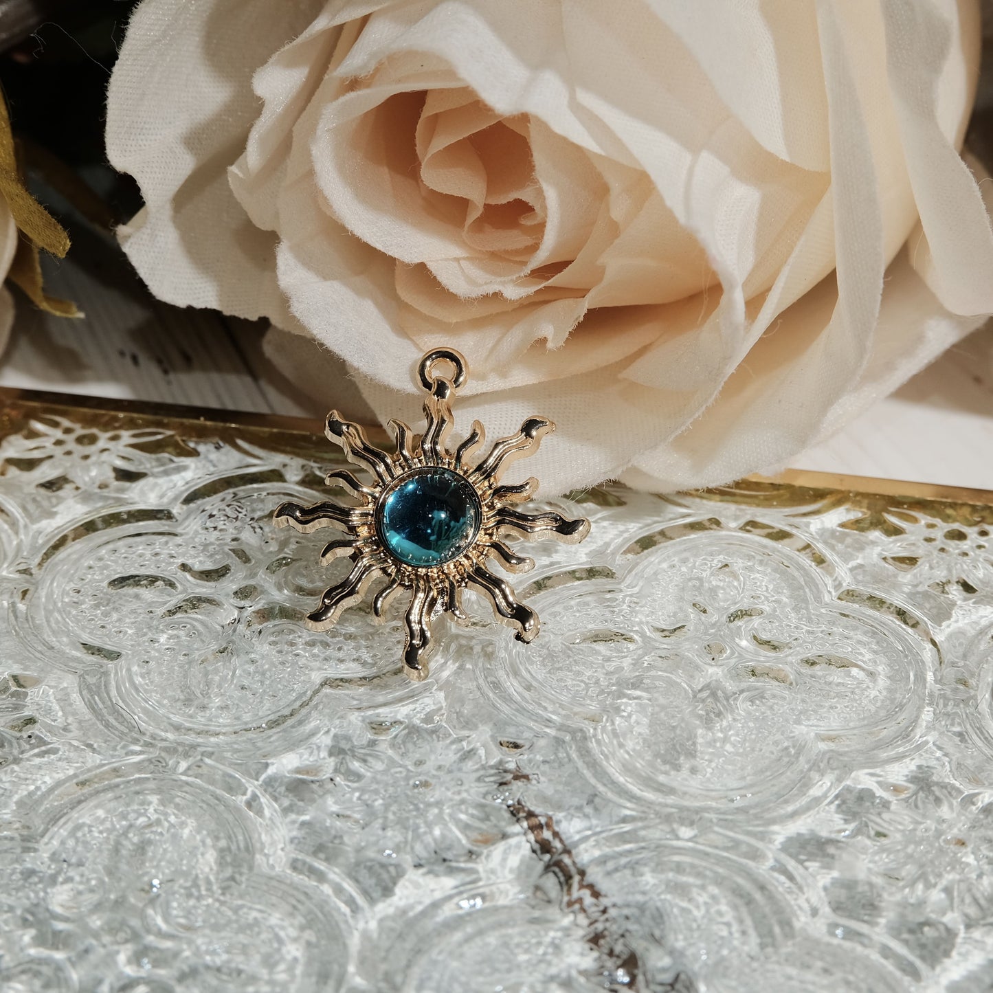 Junk Journal Baroque Sun Pendant Accessory